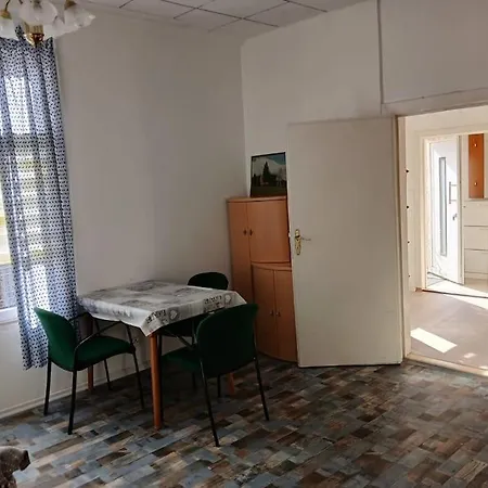 Mit Garten In Zentrum * Schwerin (Mecklenburg-Vorpommern)